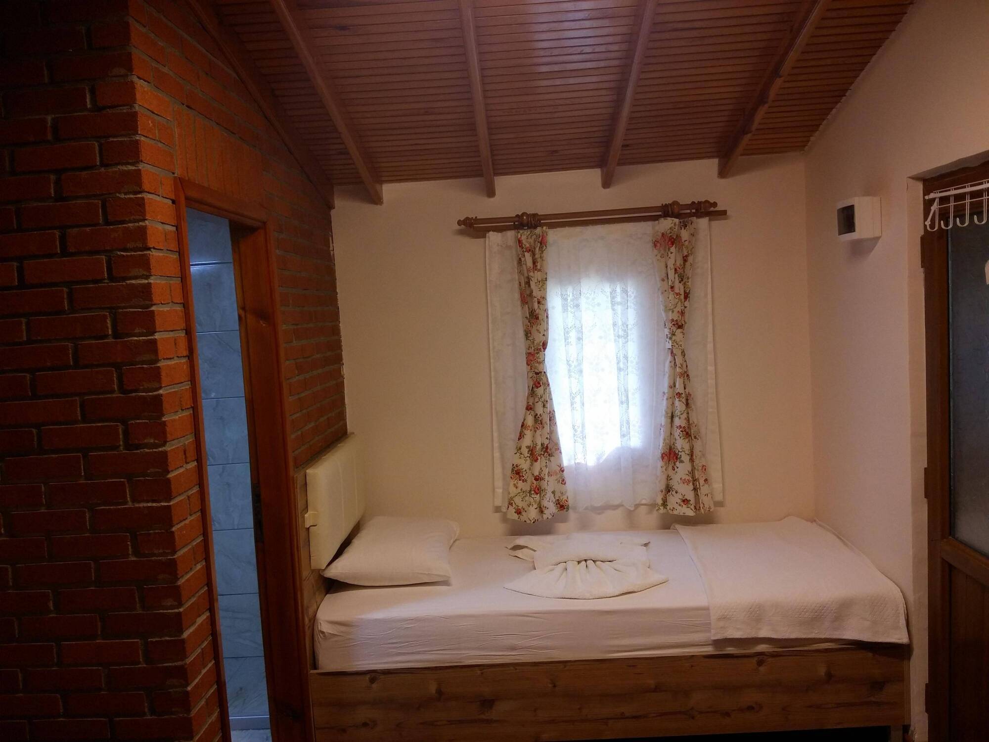 Kervan Tatil Koyu Едремит Екстериор снимка